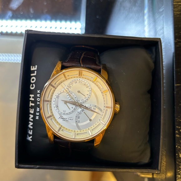 KENNETH COLE 10020815 MENS DRESS SPORT WATCH - Picture 1 of 4